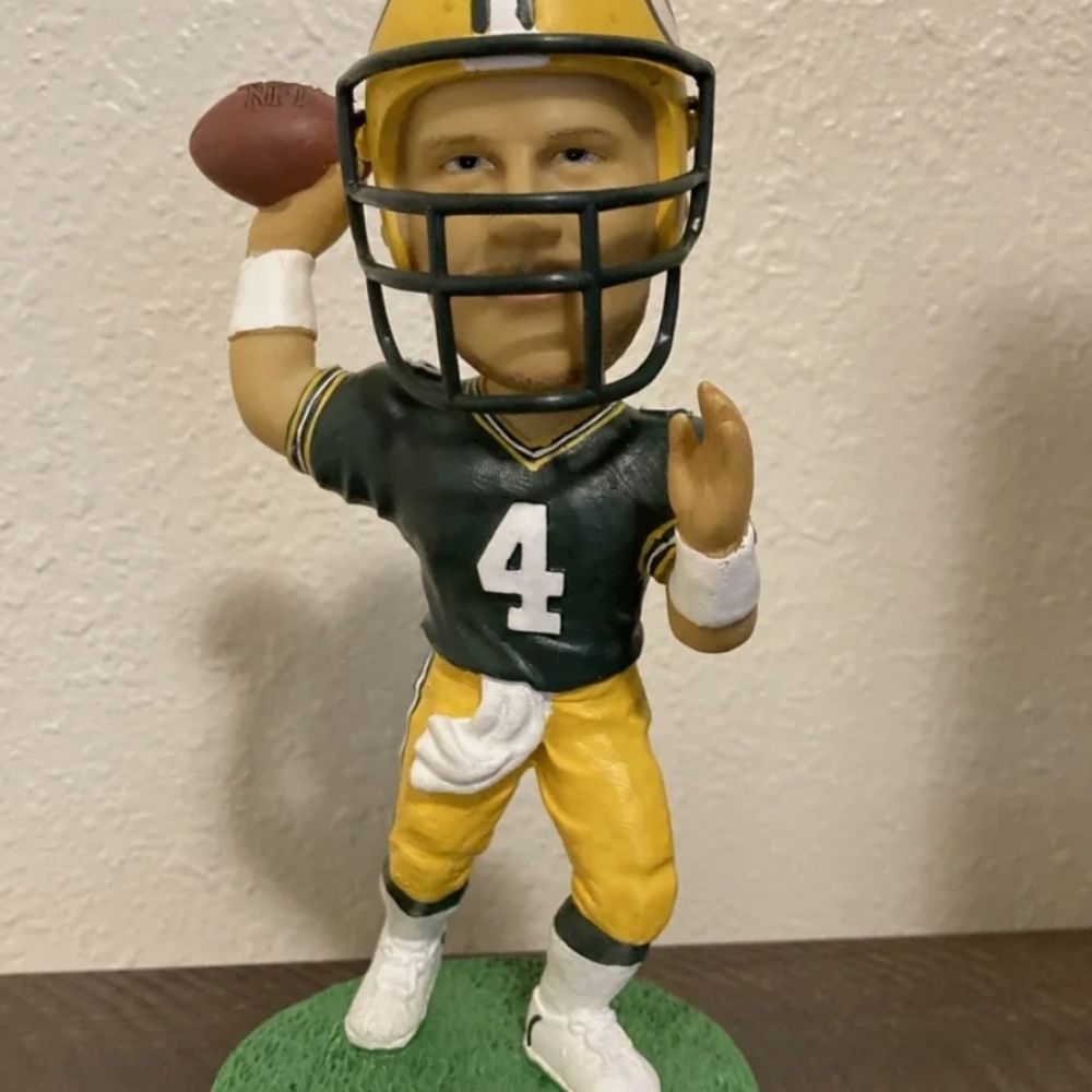 Vintage Green bay Packers Brett Favre Bobblehead